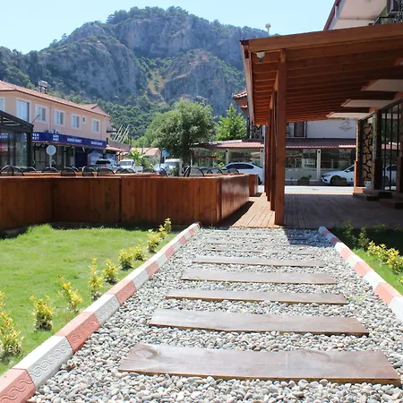 Smyrna Hotel
