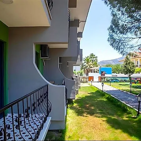 Smyrna Ξενοδοχείο 3*
