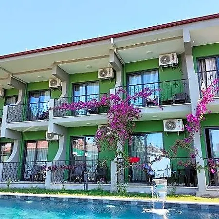 Smyrna 3*